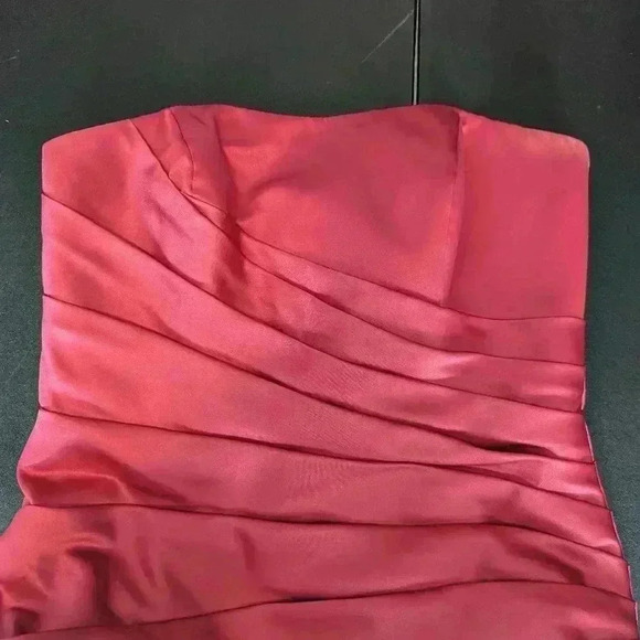 davids bridal Fushia Pink Strapless Prom Ball Gown Style Dress Size 10 - Picture 11 of 14
